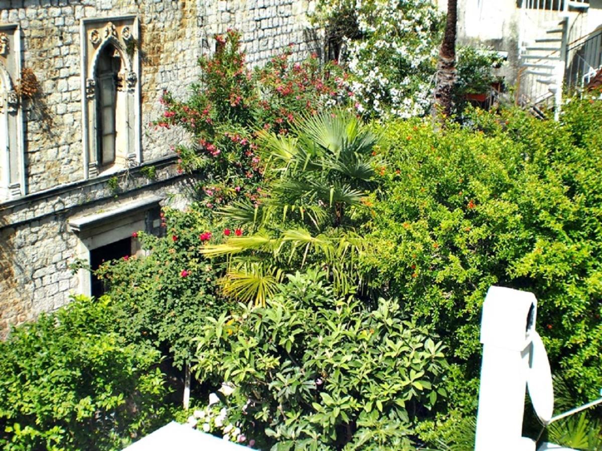 Rooms & Studio Stipcic Trogir Eksteriør billede