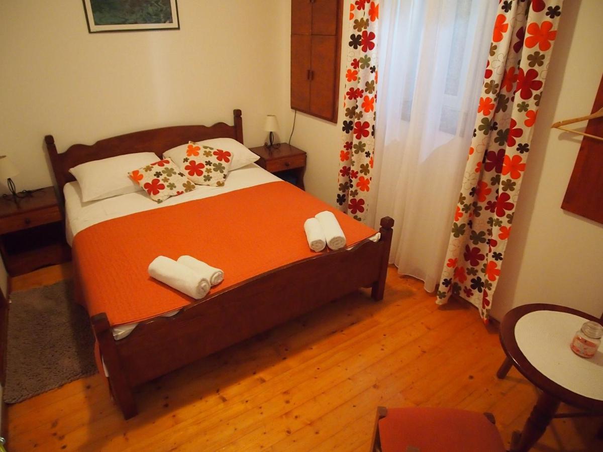 Rooms & Studio Stipcic Trogir Eksteriør billede