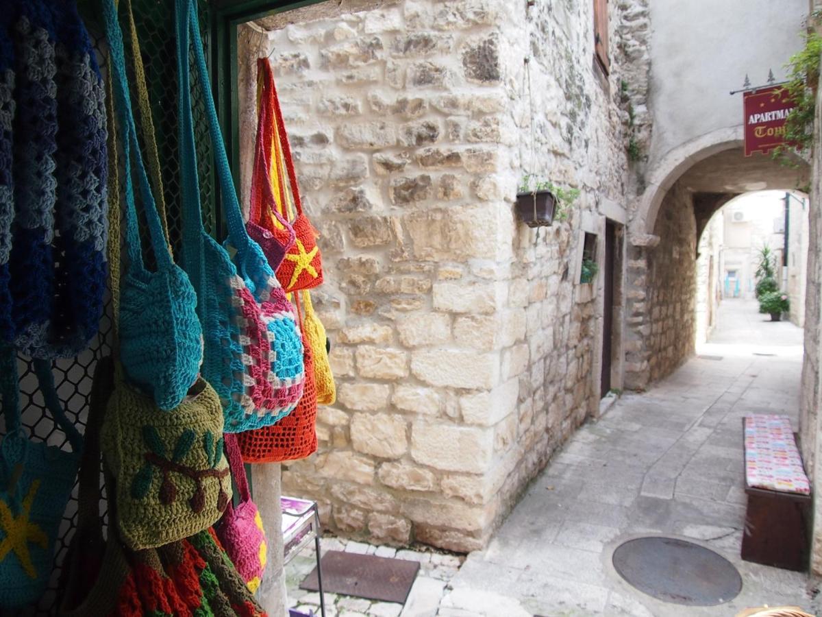 Rooms & Studio Stipcic Trogir Eksteriør billede