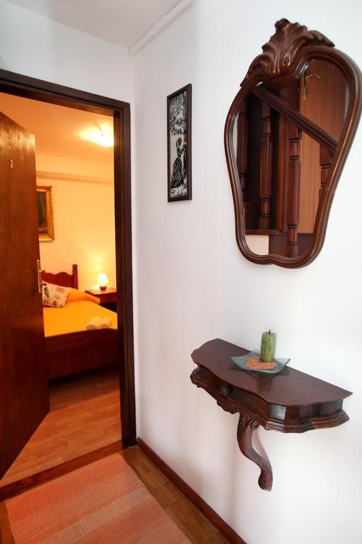 Rooms & Studio Stipcic Trogir Eksteriør billede