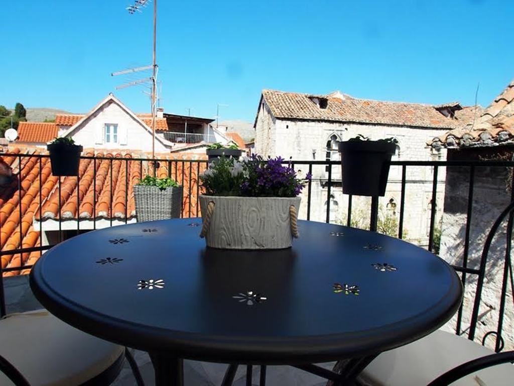 Rooms & Studio Stipcic Trogir Eksteriør billede