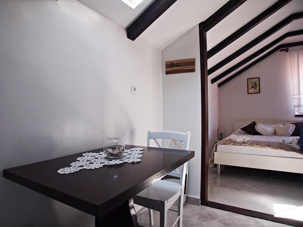Rooms & Studio Stipcic Trogir Eksteriør billede