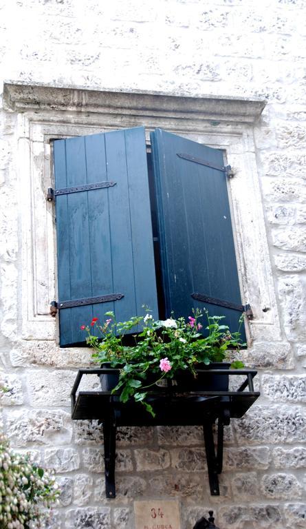 Rooms & Studio Stipcic Trogir Eksteriør billede